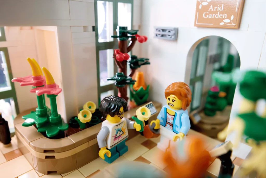 Интерьер LEGO Ideas 21353 «Ботанический сад»